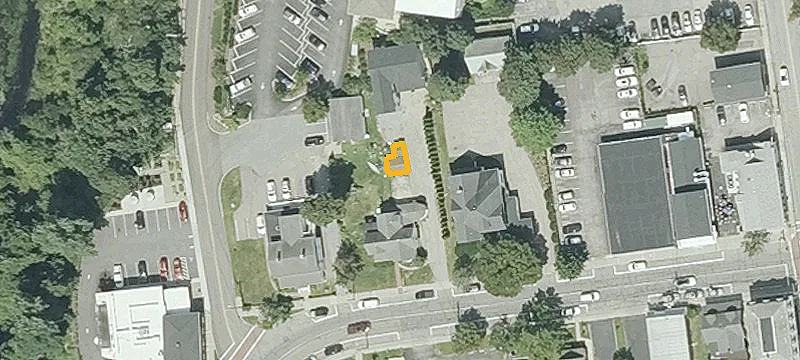 225 Main St