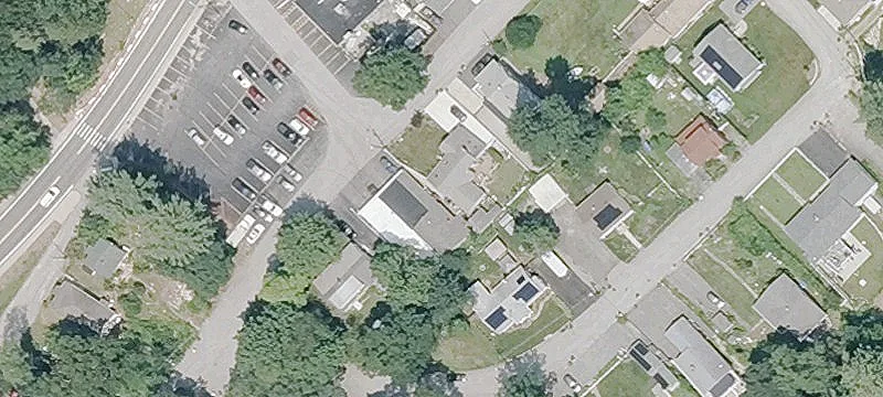 12 Ter Dr