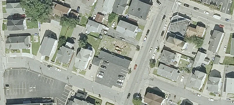 384 Broadway