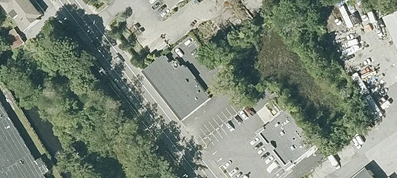 345 Waterman Ave