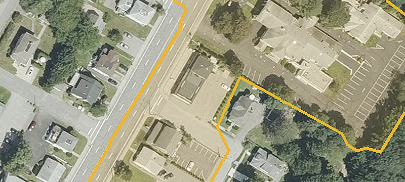 850 Main St