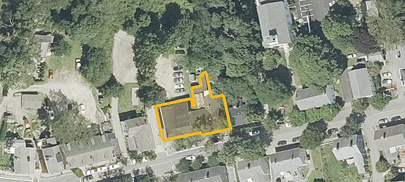 12 Main St
