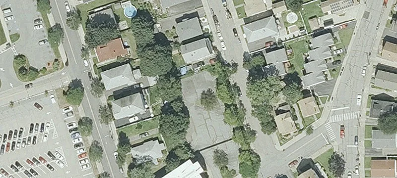 125 Young St
