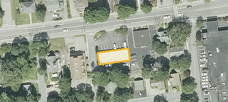 52 Main St