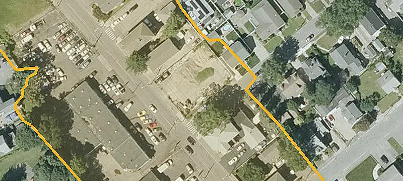 693 Douglas Ave