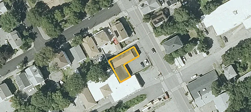 60 Riv Ave
