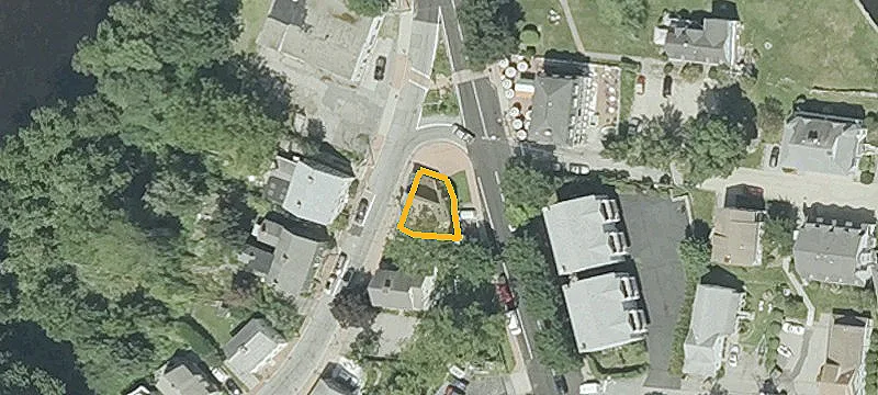 18 Post Rd