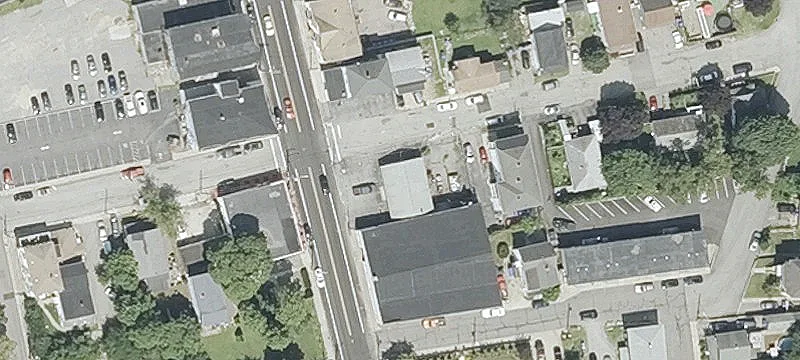 1370 Main St