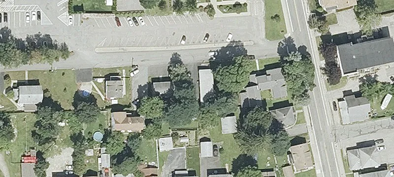 9 Youngs Ave