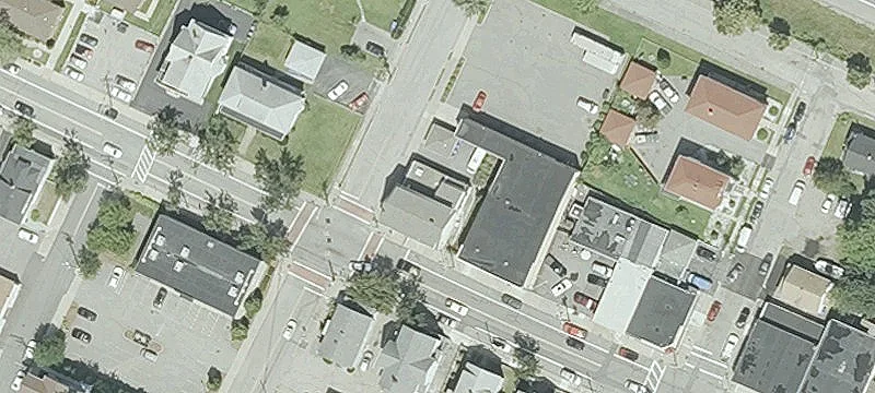 208 Warren Ave
