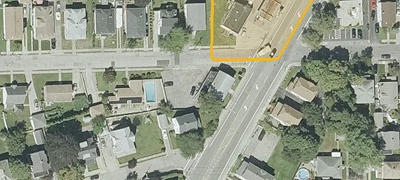 107 Warwick Ave