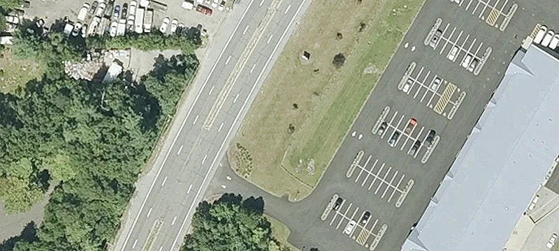 576th Nooseneck Hl Rd