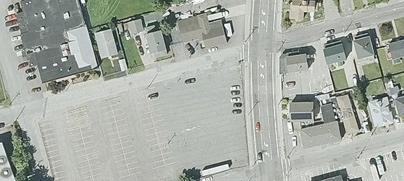 Elmwood Ave