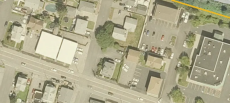 Warren Ave