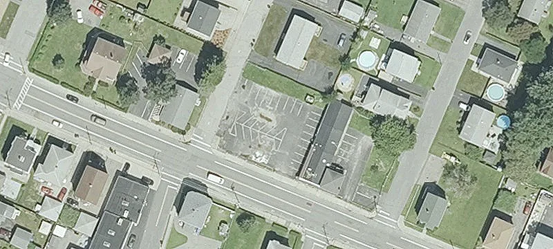 Waterman Ave