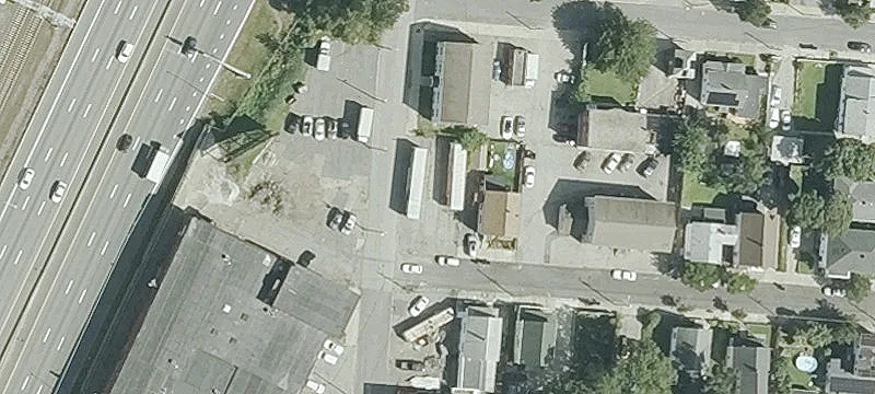 Esten Ave