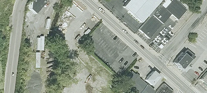 Douglas Ave