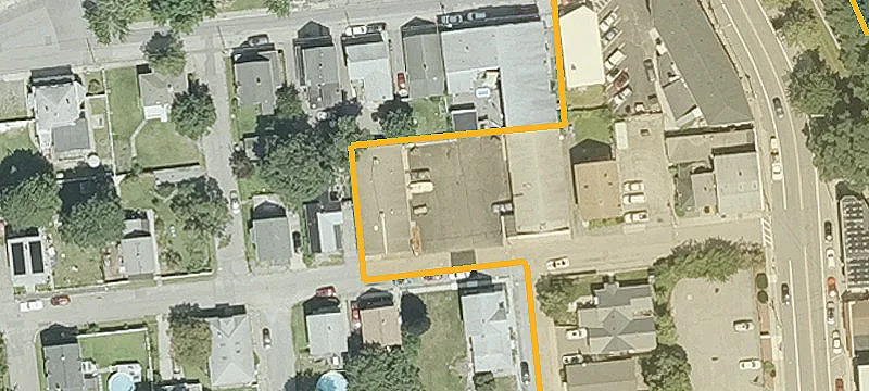 19 Maple Ave