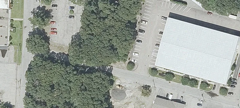 Illinois Ave