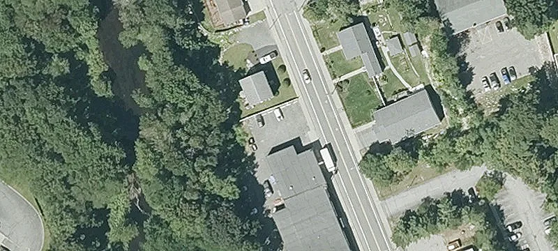 Waterman Ave