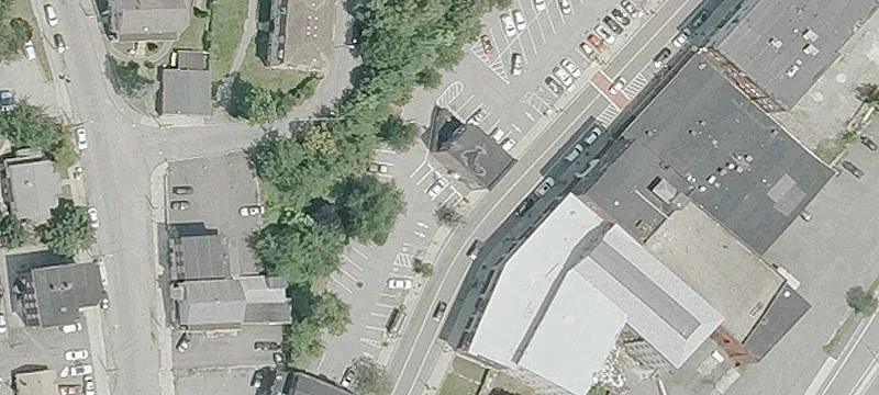 Main St