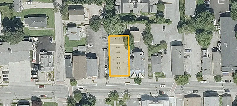 34 Narragansett Ave