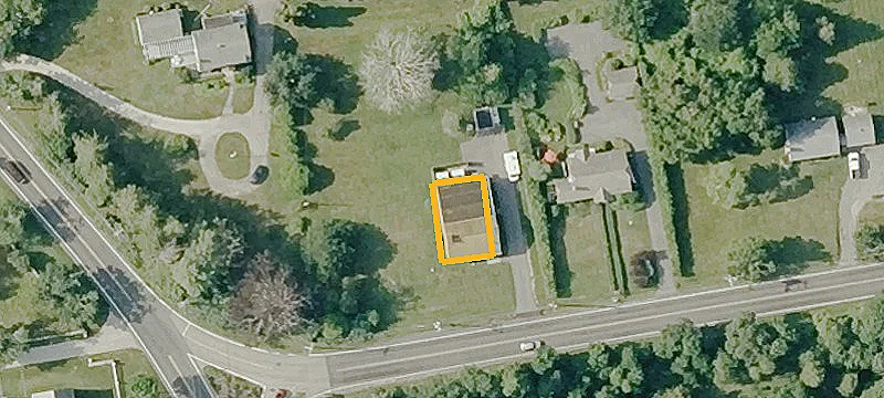 81 Meeting House Ln