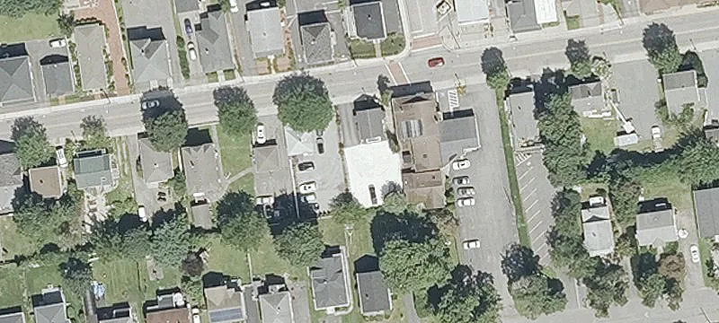 74 Maple Ave