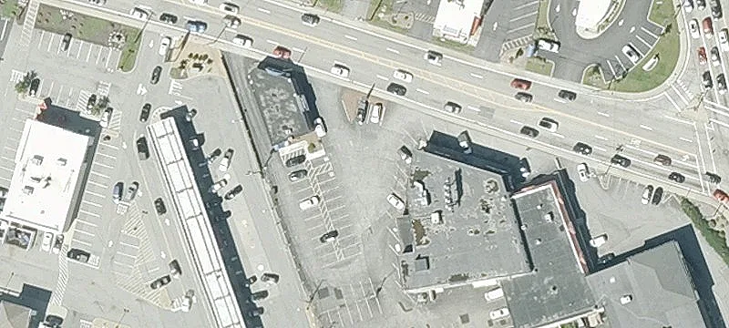 1440 12th Hartford Ave