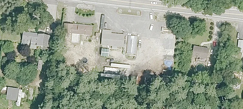 916 Putnam Pike