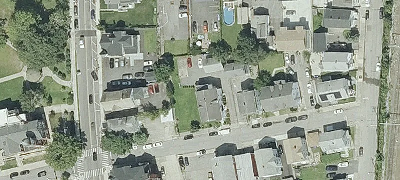 27 Summit St