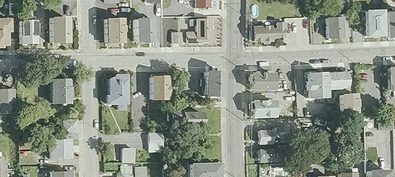 632 Lonsdale Ave