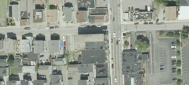 708 Broad St