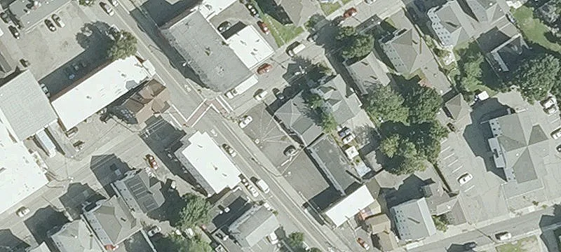 503 Dexter St