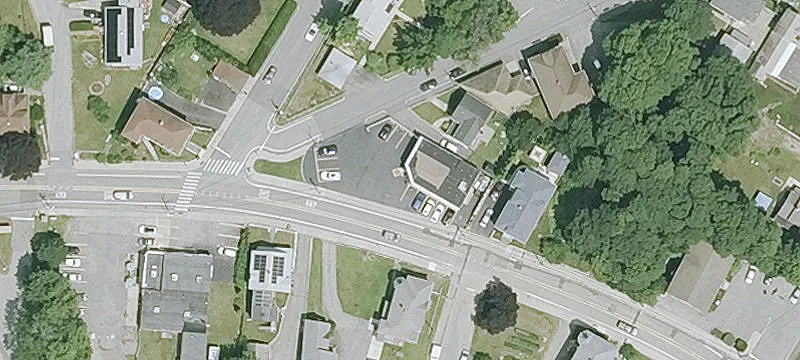 389 Old Riv Rd