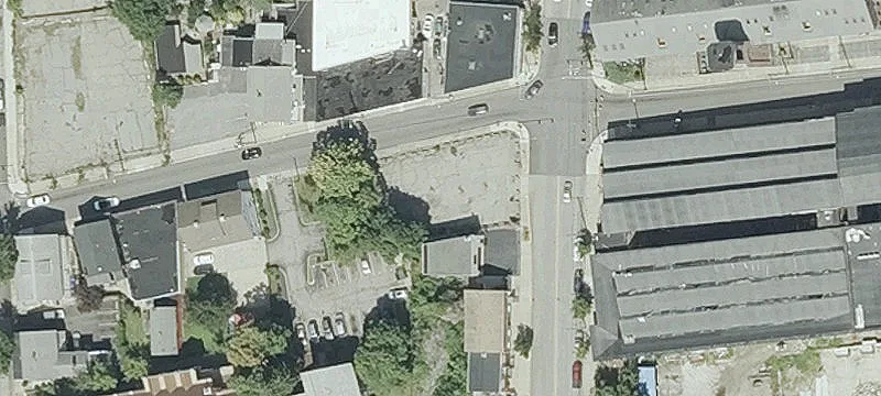 16 Cross St