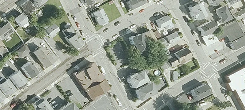 Illinois St