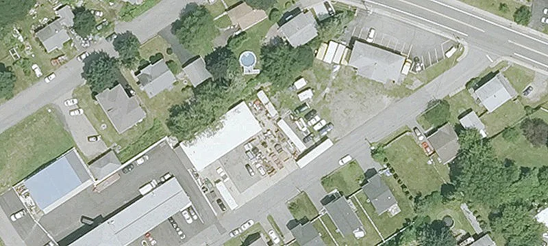 15 Grand Ave