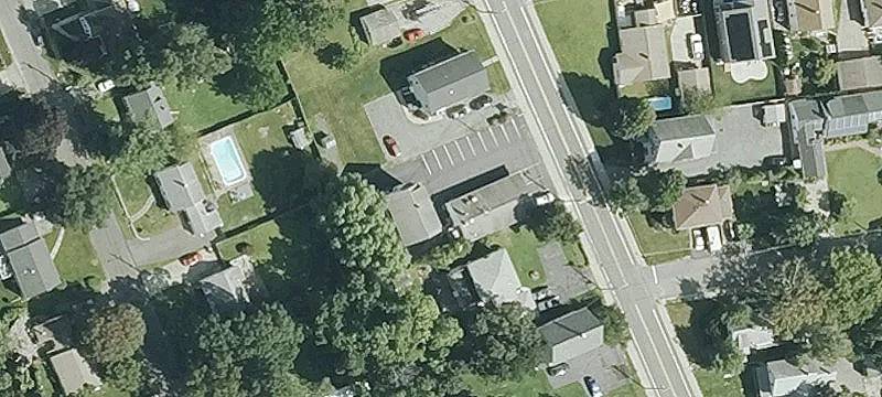 732 High St