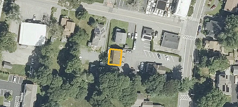 16 Bay Spg Ave