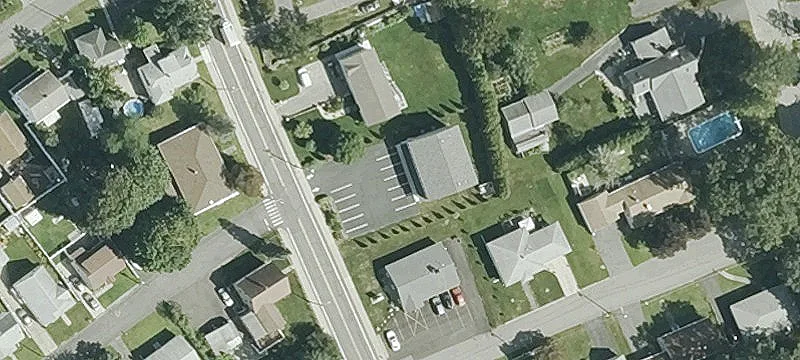781 High St