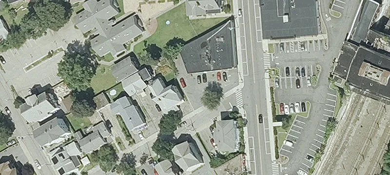 300 Broad St