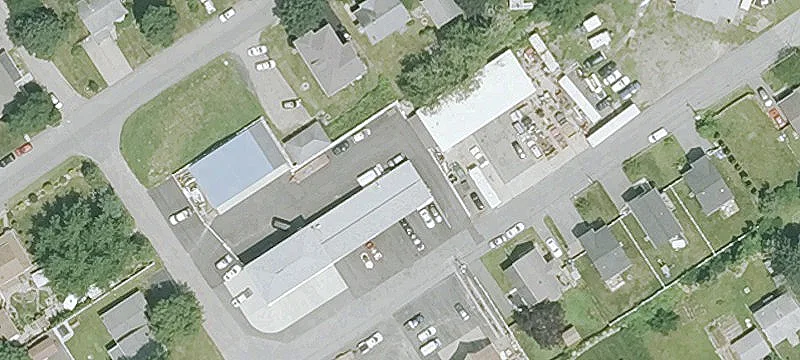 25 Grand Ave