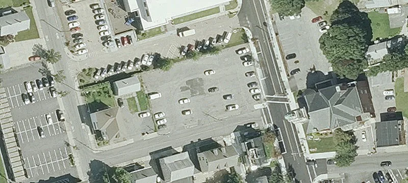3 Lusitana Ave