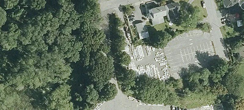 1 Titus St