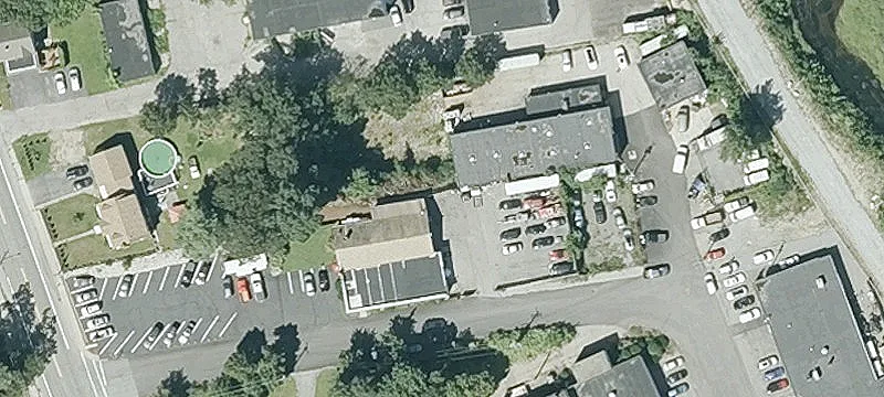Waterman Ave