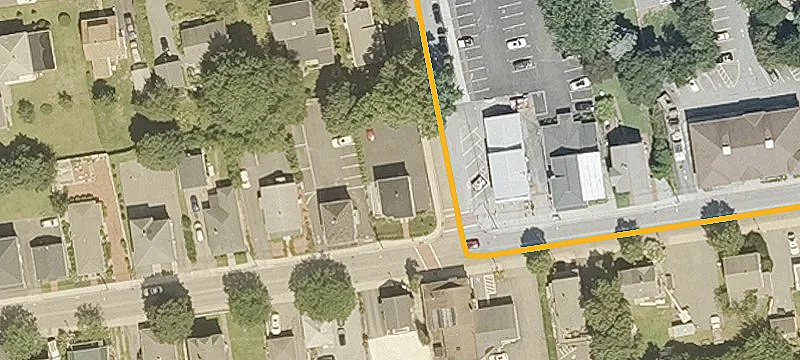 71 Maple Ave