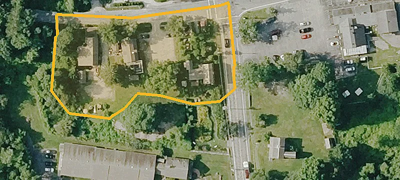 3895 Main Rd