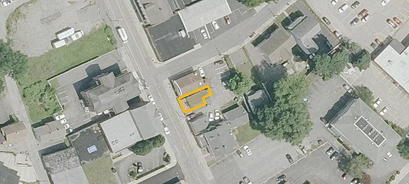 69 Main St
