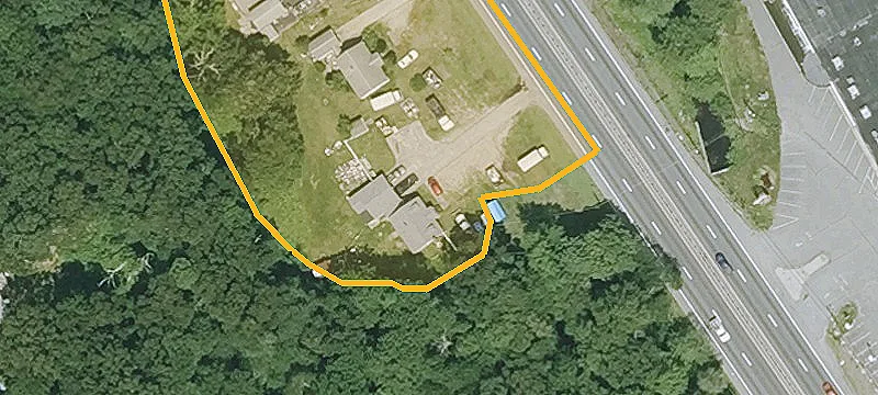 1303 Eddie Dowling Hwy